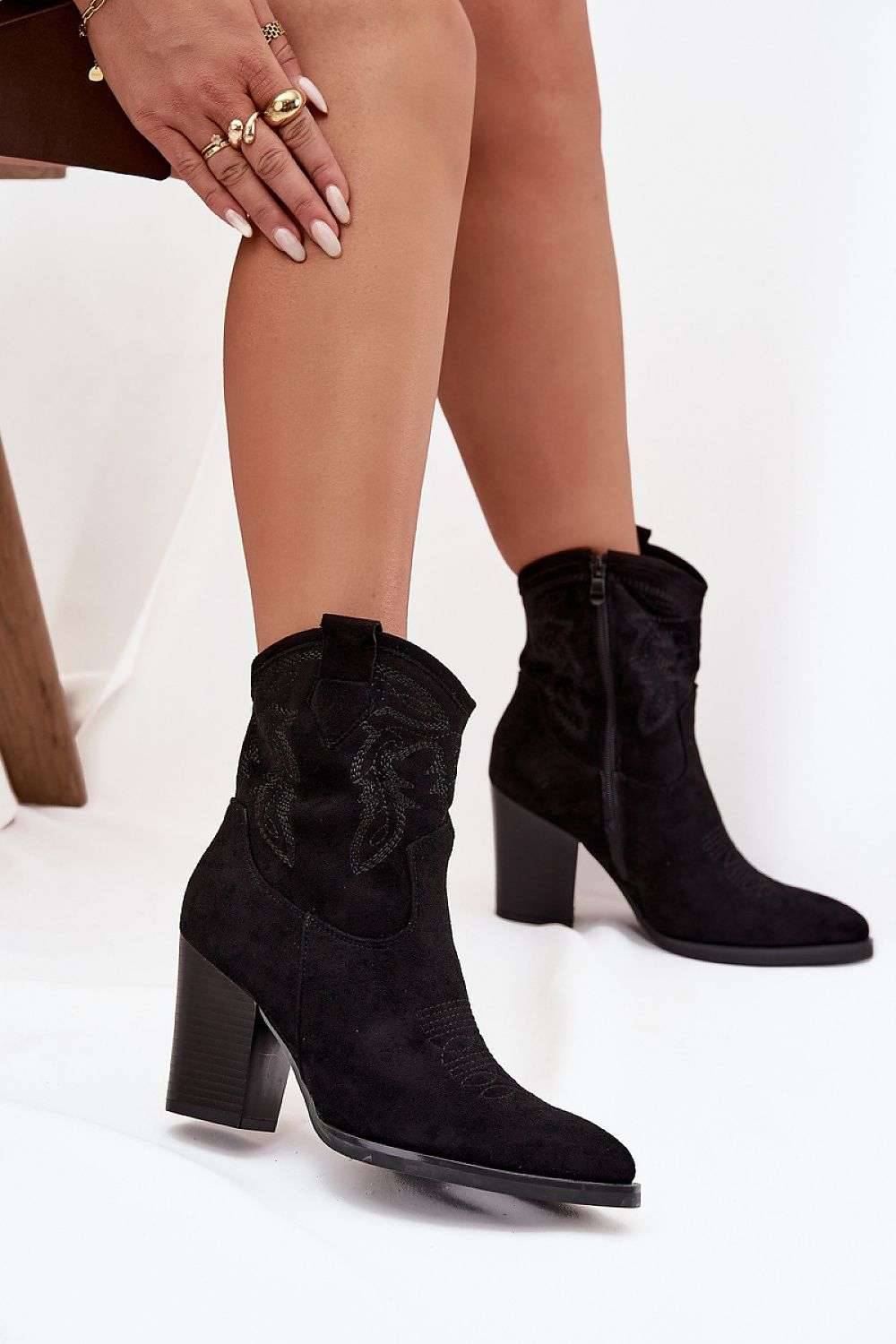 Heel boots model 220510 Step in style