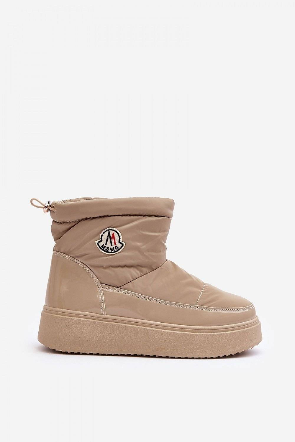 Snow boots