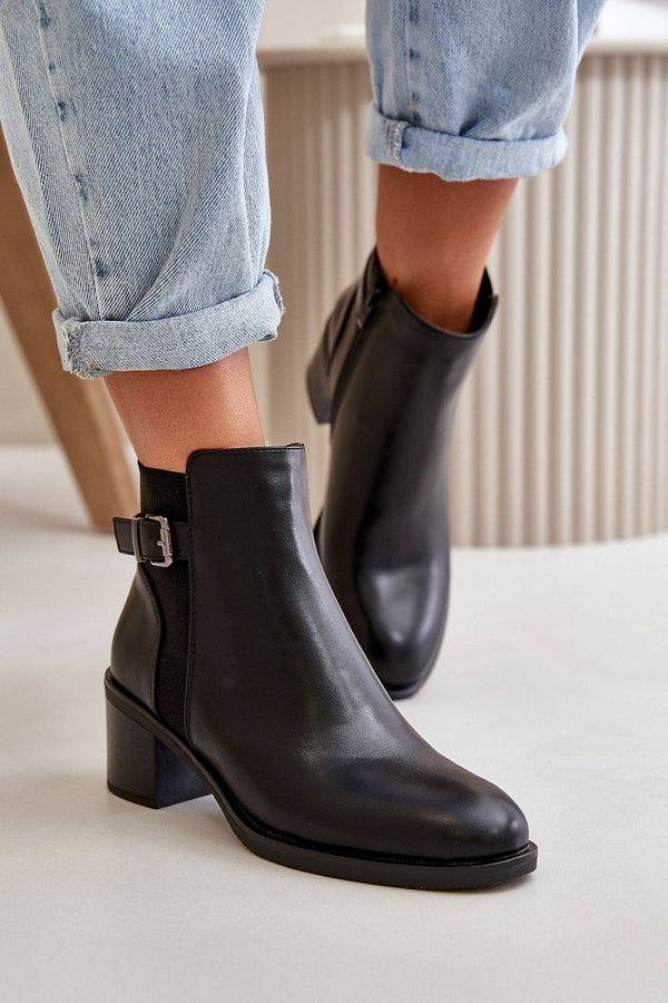 Heel boots