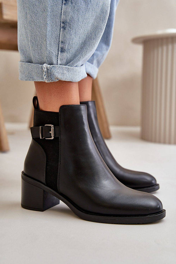 Heel boots