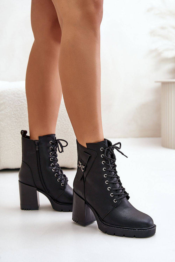 Heel boots