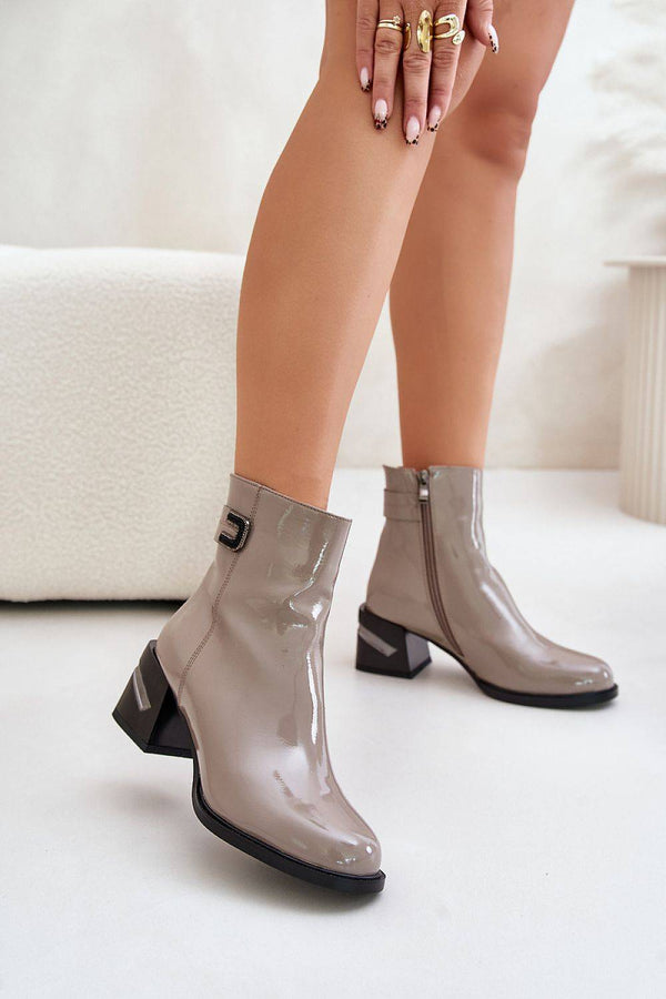 Heel boots