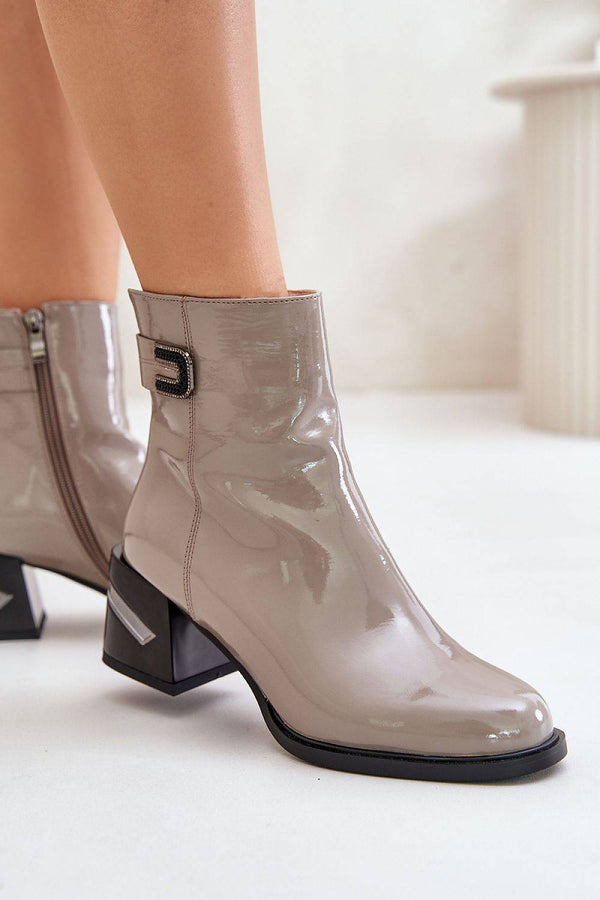Heel boots