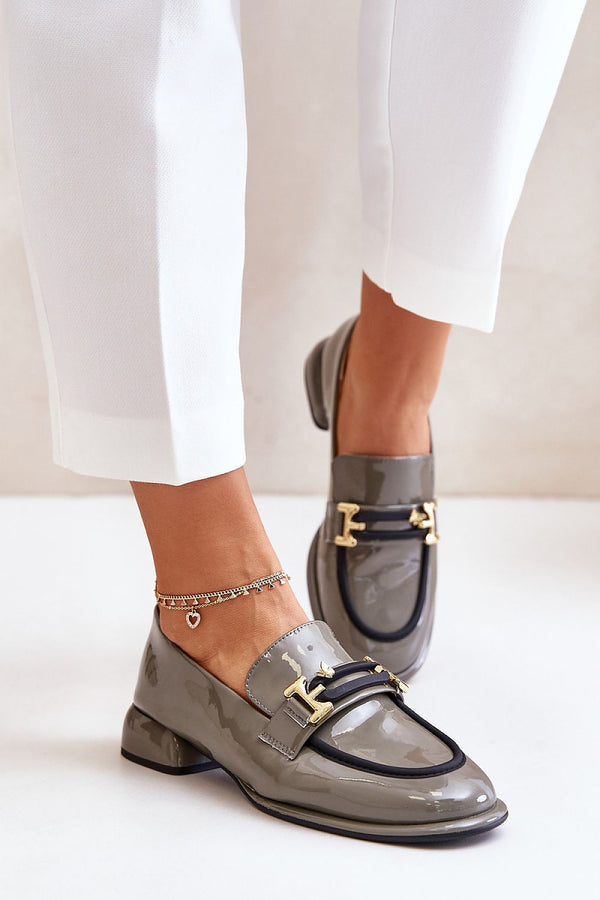 Låga skor med klack