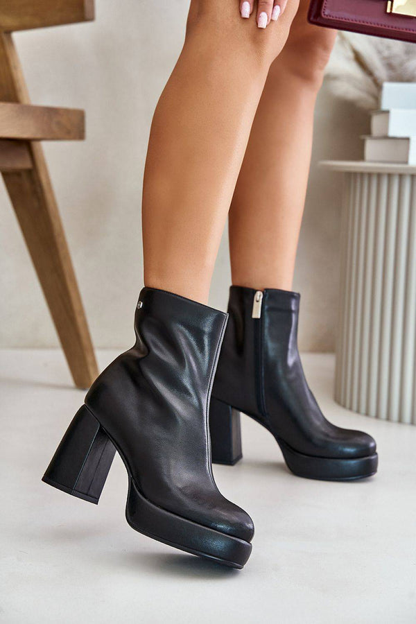 Heel boots