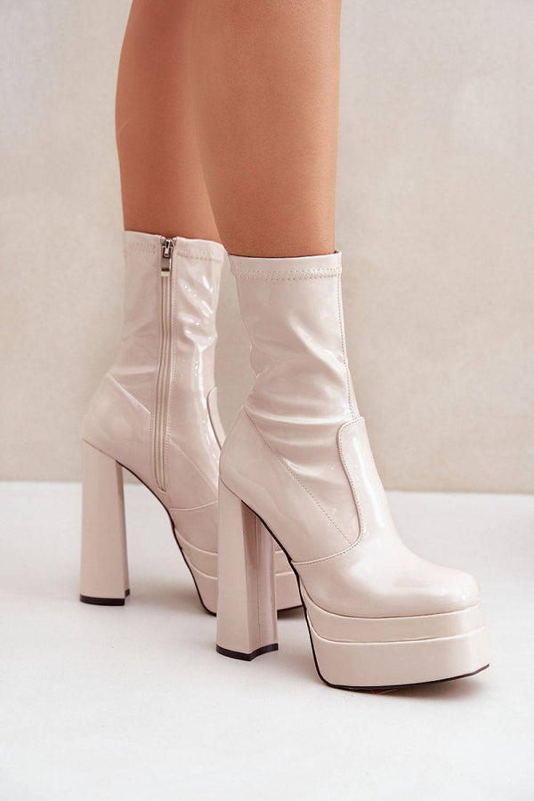 Heel boots