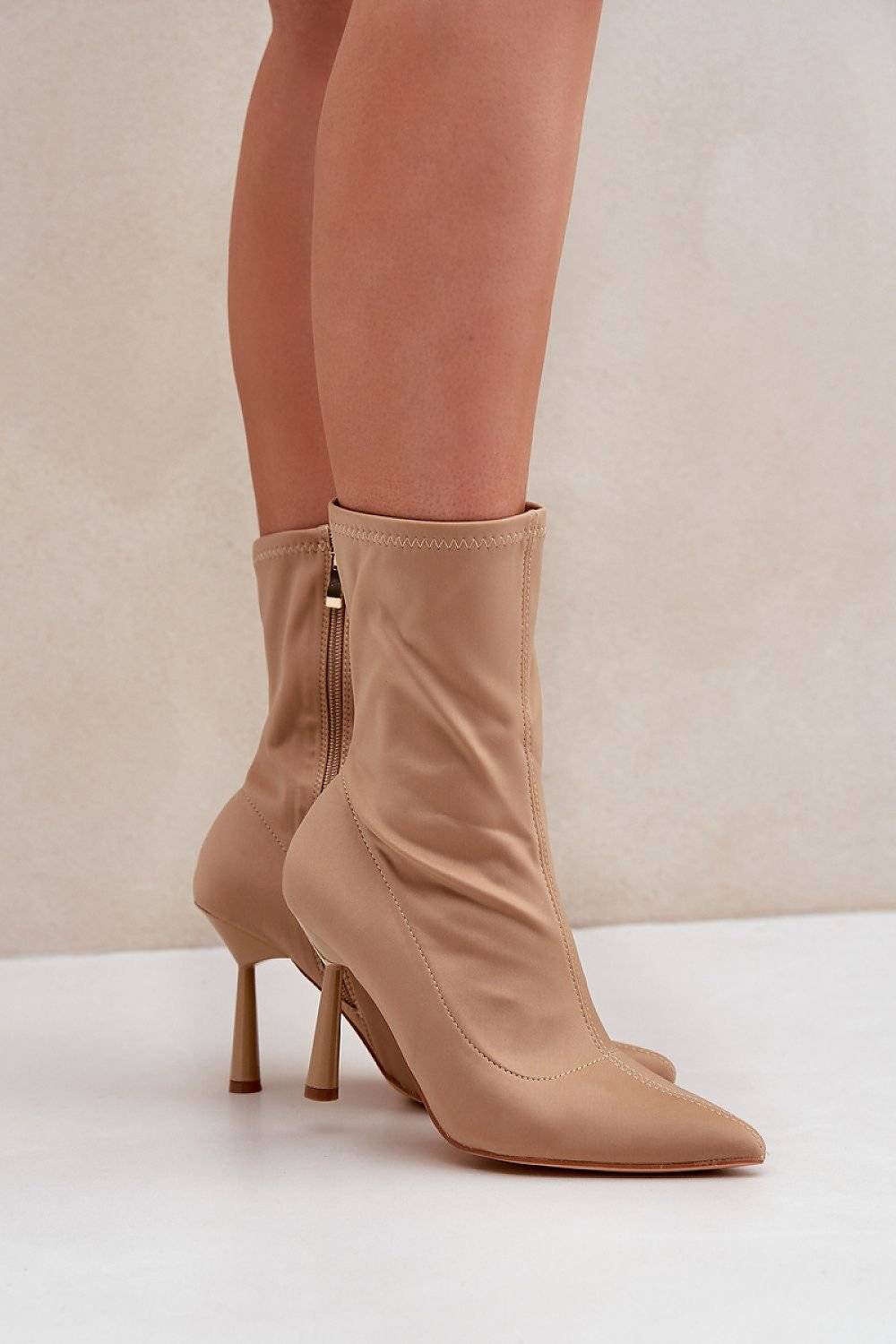 Heel boots