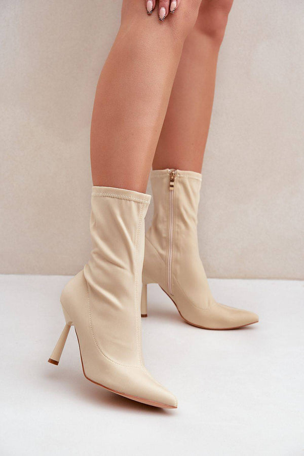 Heel boots