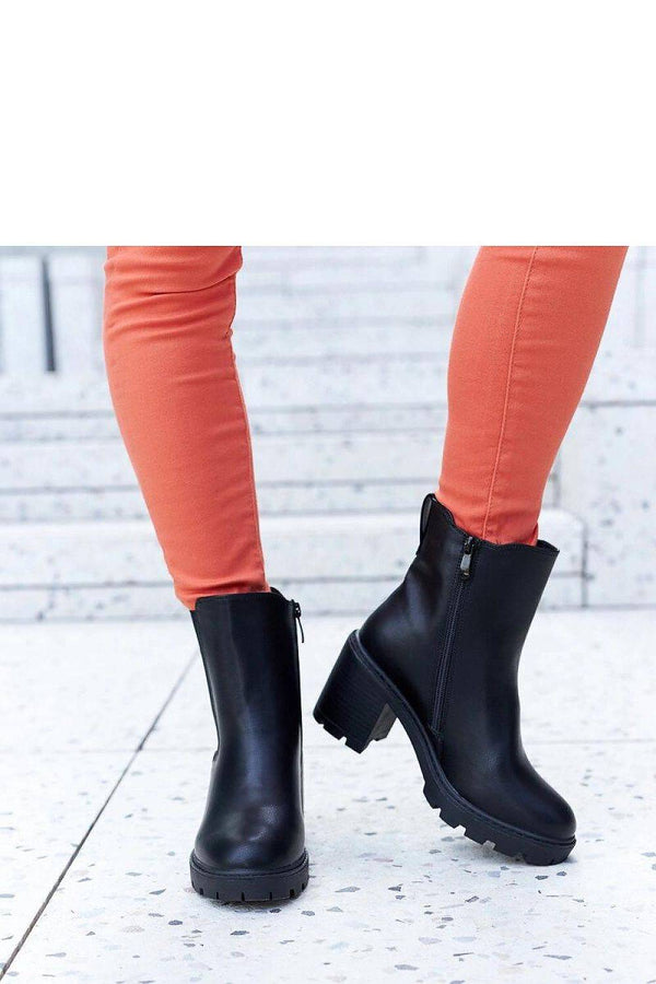 Heel boots