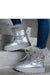 Snow boots