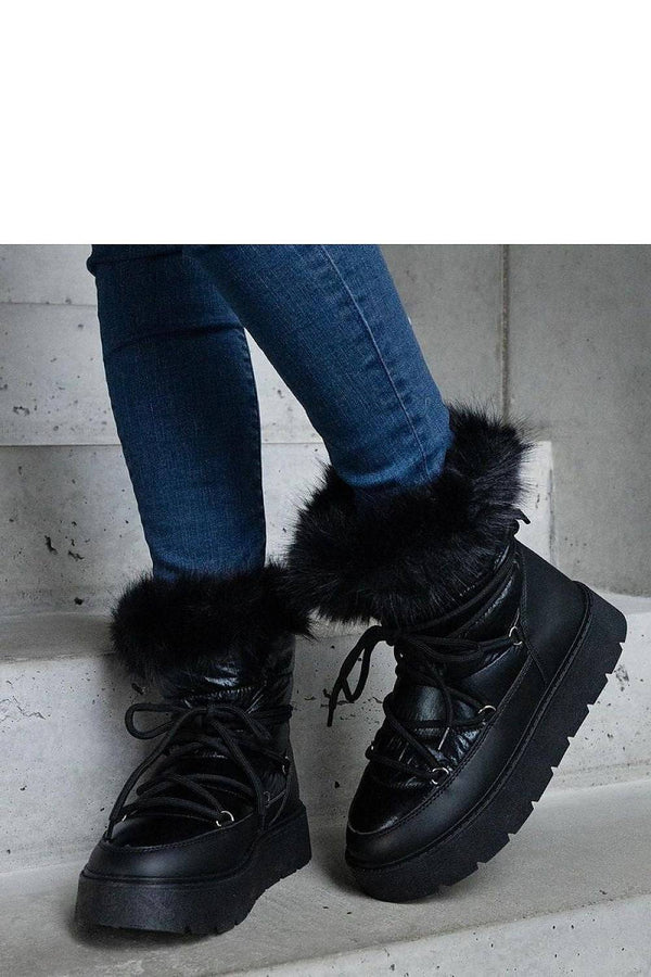 Snow boots