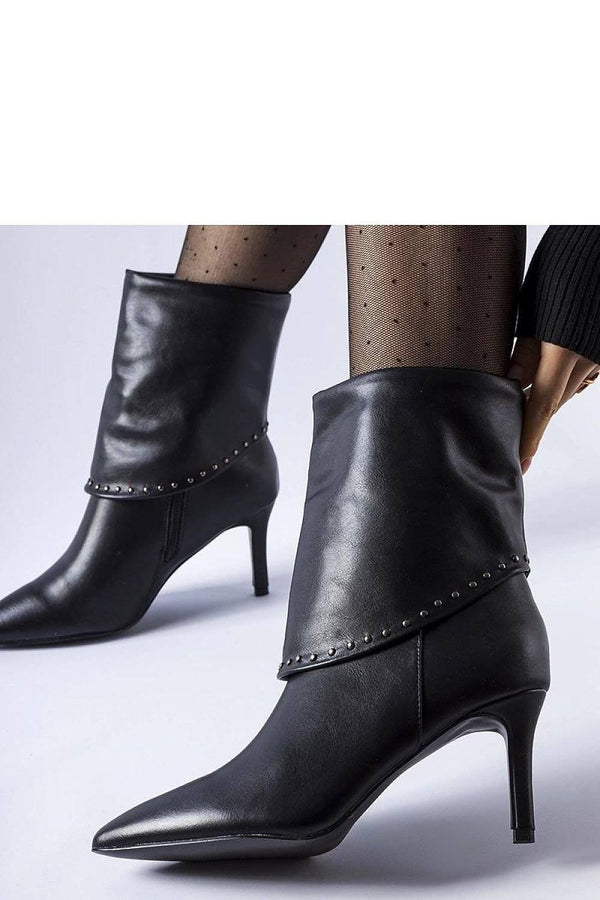 Heel boots