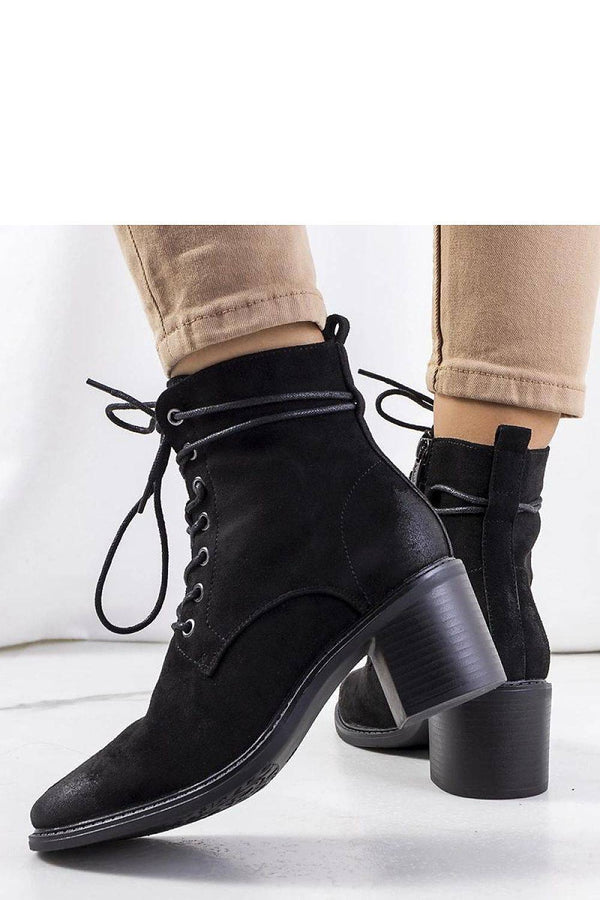 Heel boots