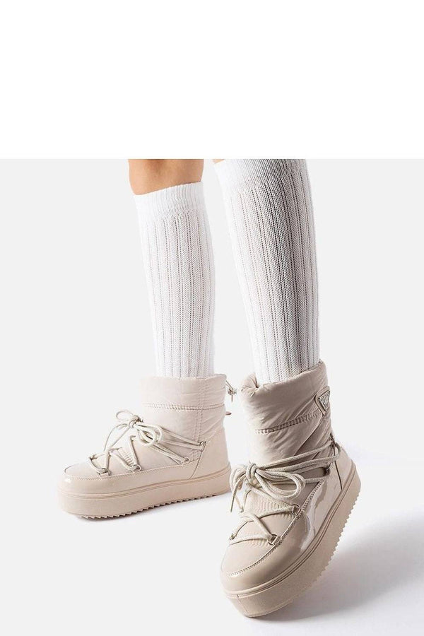 Insulated Snow Boots for Comfort and Style