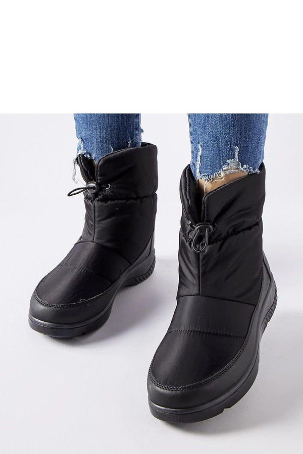 Snow boots