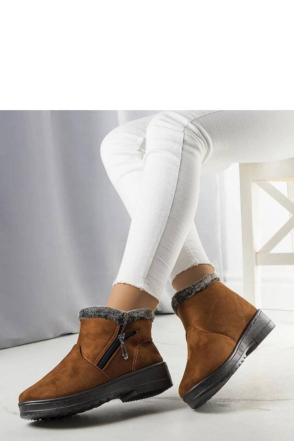 Camel Snow Boots for Comfort and Warmth