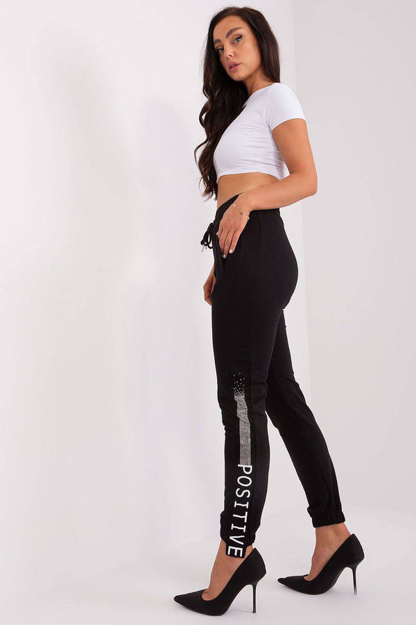 Tracksuit trousers model 211745 Relevance