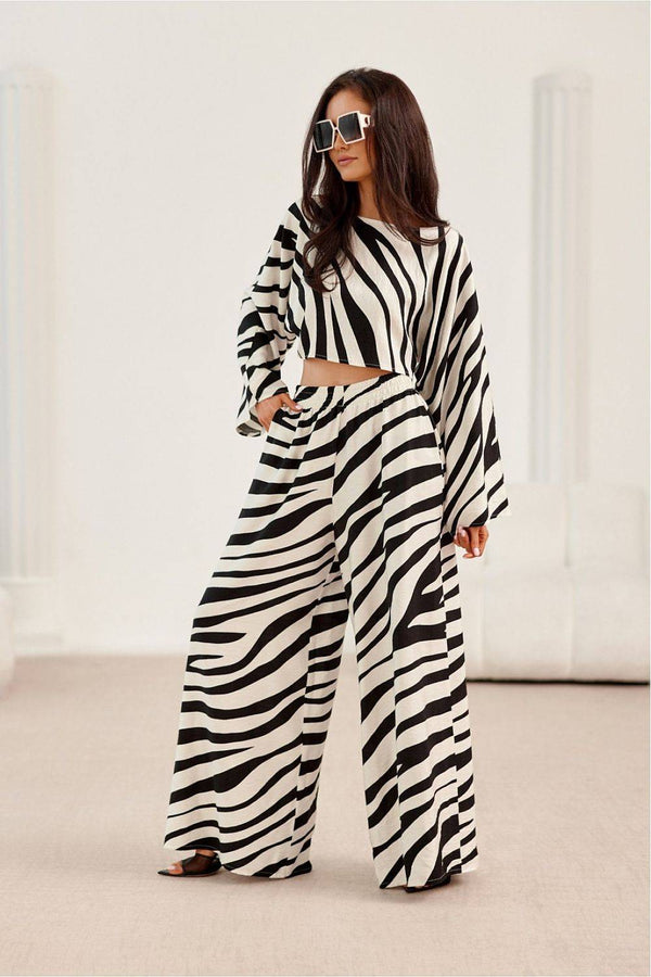 Women trousers model 213986 Roco Fashion