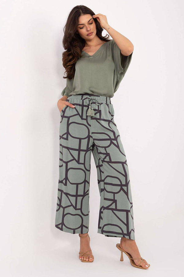 Women trousers model 215118 Sublevel