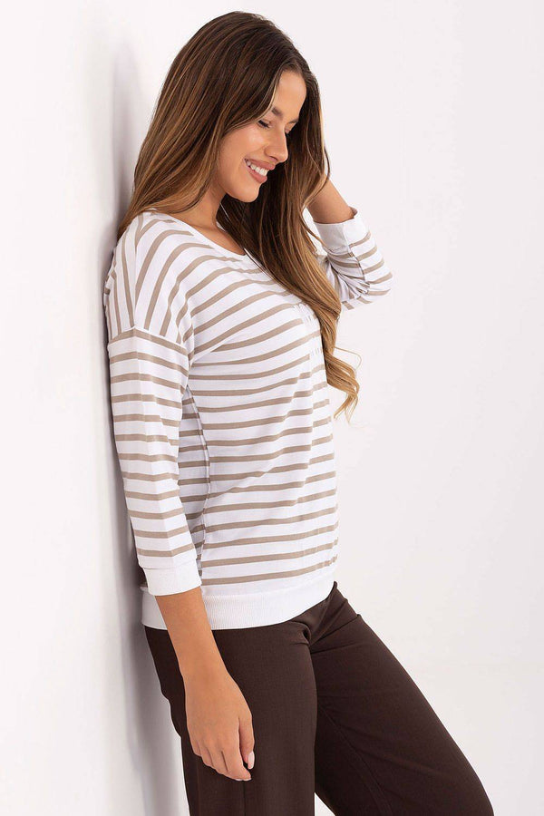 Blouse model 217307 Relevance