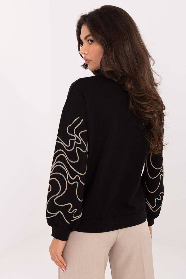 Sweatshirt model 218382 Relevance