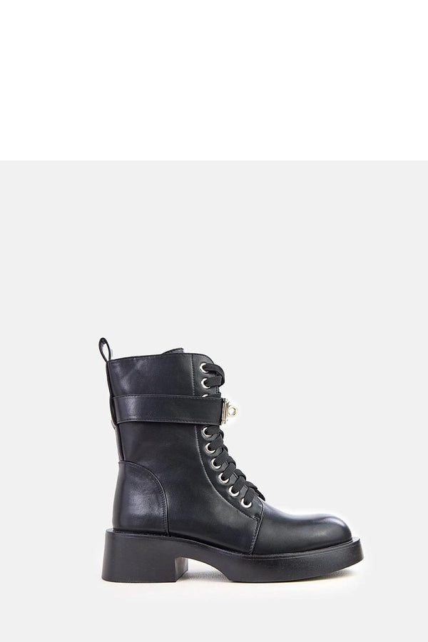 Trapper shoes model 218818 Solea