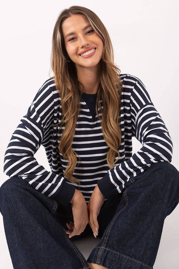 Blouse model 218831 Relevance