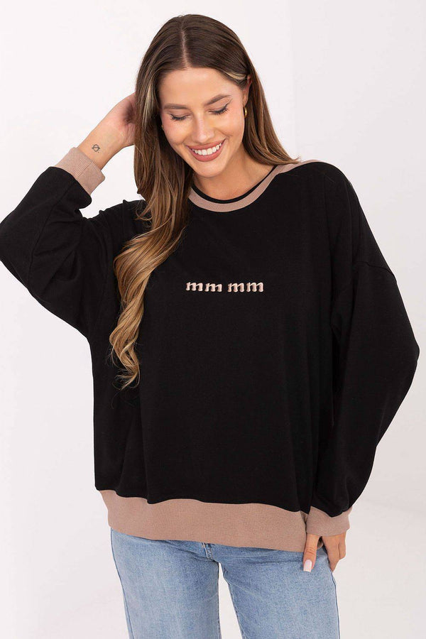 Sweatshirt model 218850 Relevance