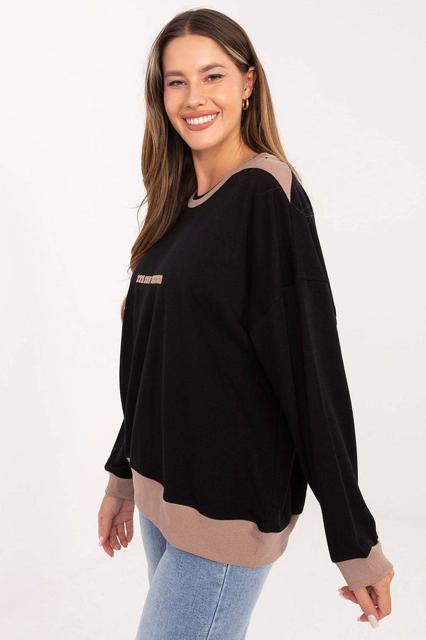 Sweatshirt model 218850 Relevance