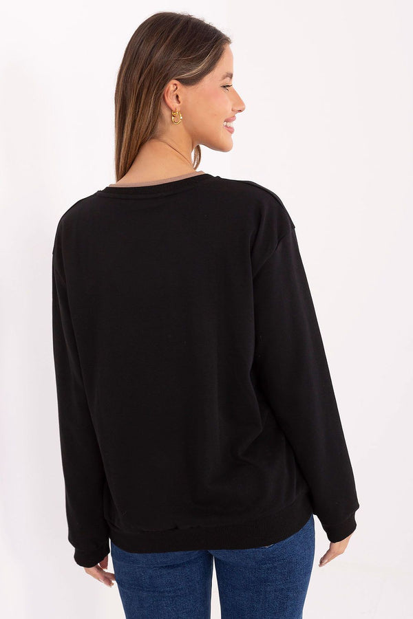 Sweatshirt model 220413 Relevance