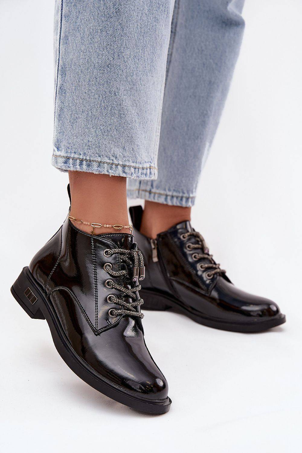 Boots model 221139 Step in style