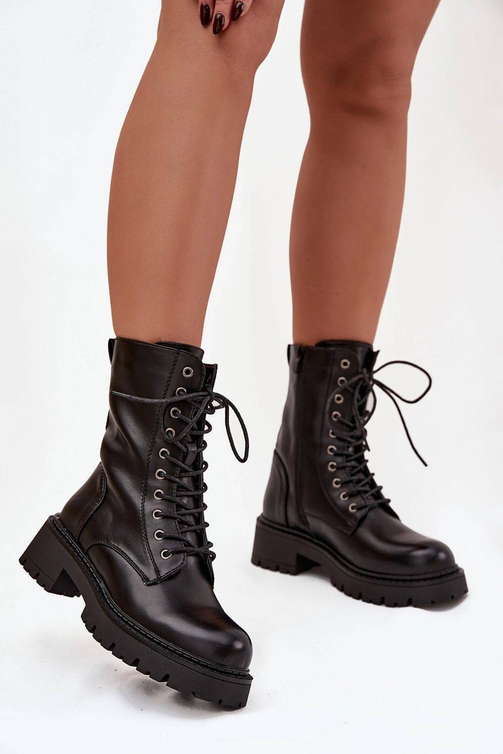 Bootie model 221132 Step in style
