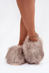Slippers model 221937 Step in style