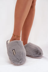 Slippers model 222284 Step in style