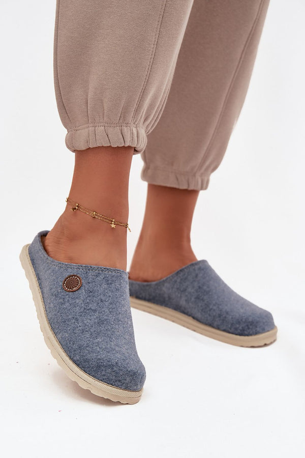 Slippers model 222293 Step in style