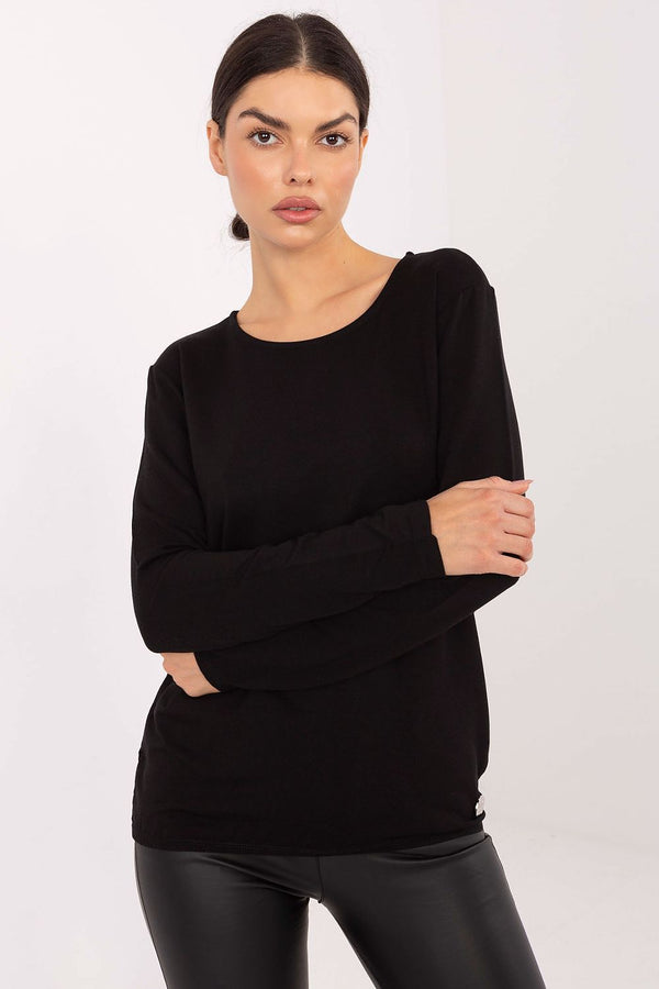 Blouse model 222429 Relevance