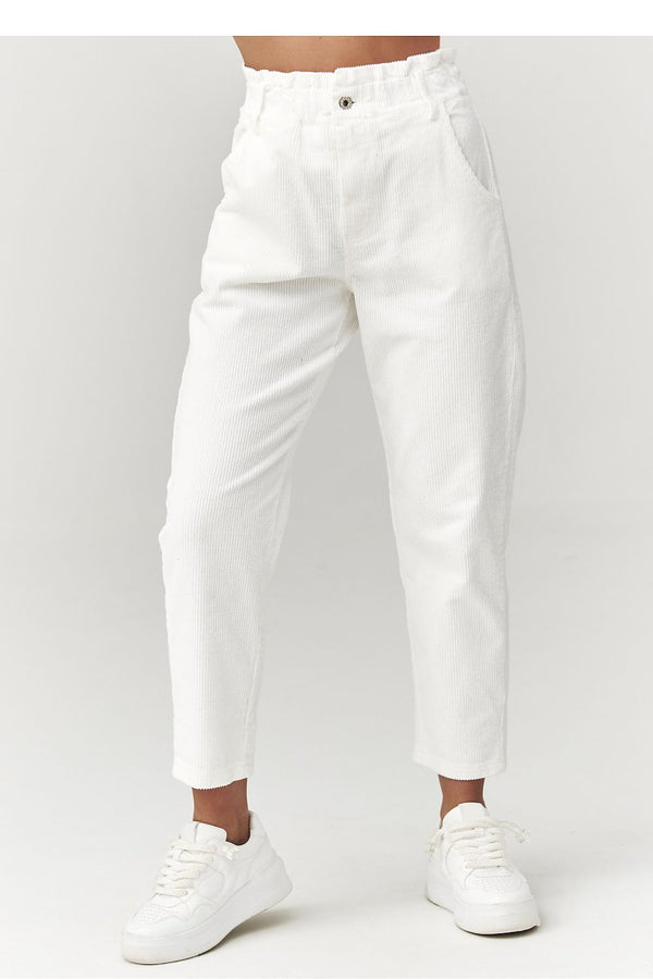 Women trousers model 223242 Makadamia
