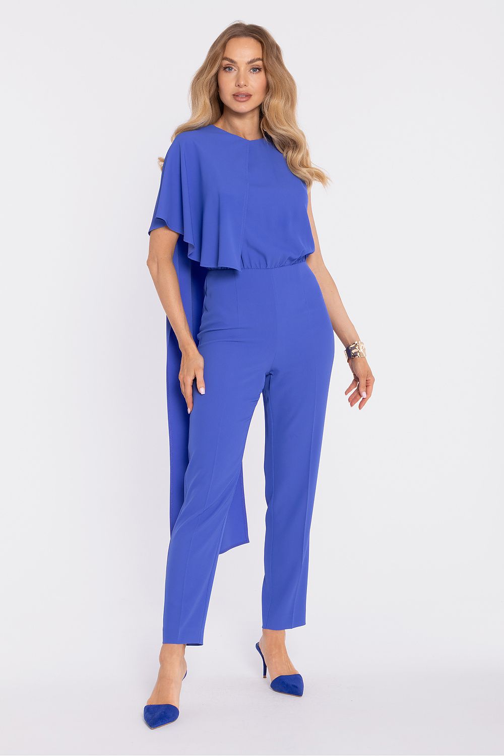Suit model 225919 Moe