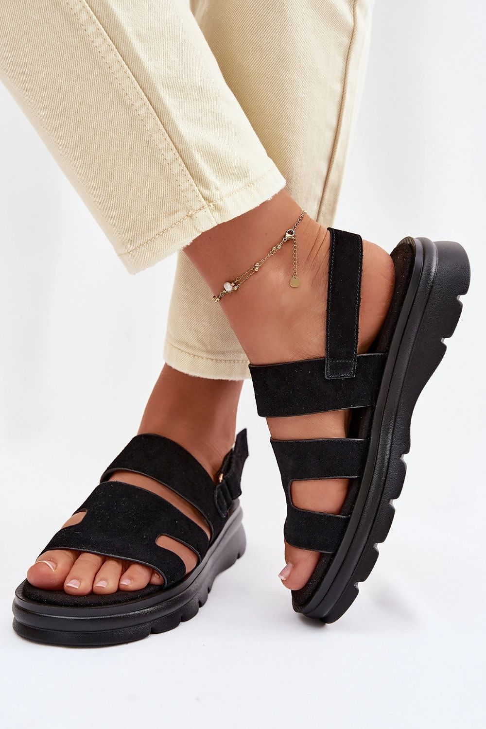 Sandals model 225947 Step in style