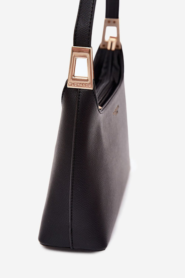 Everyday handbag model 230371 Step in style