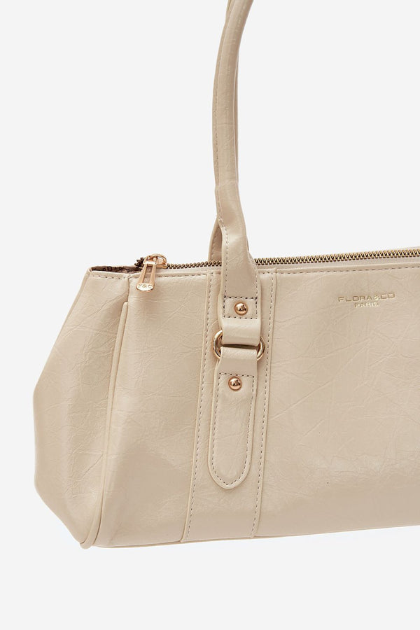Everyday handbag model 230409 Step in style