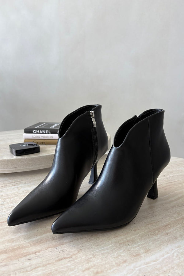 Heel boots model 230930 Step in style