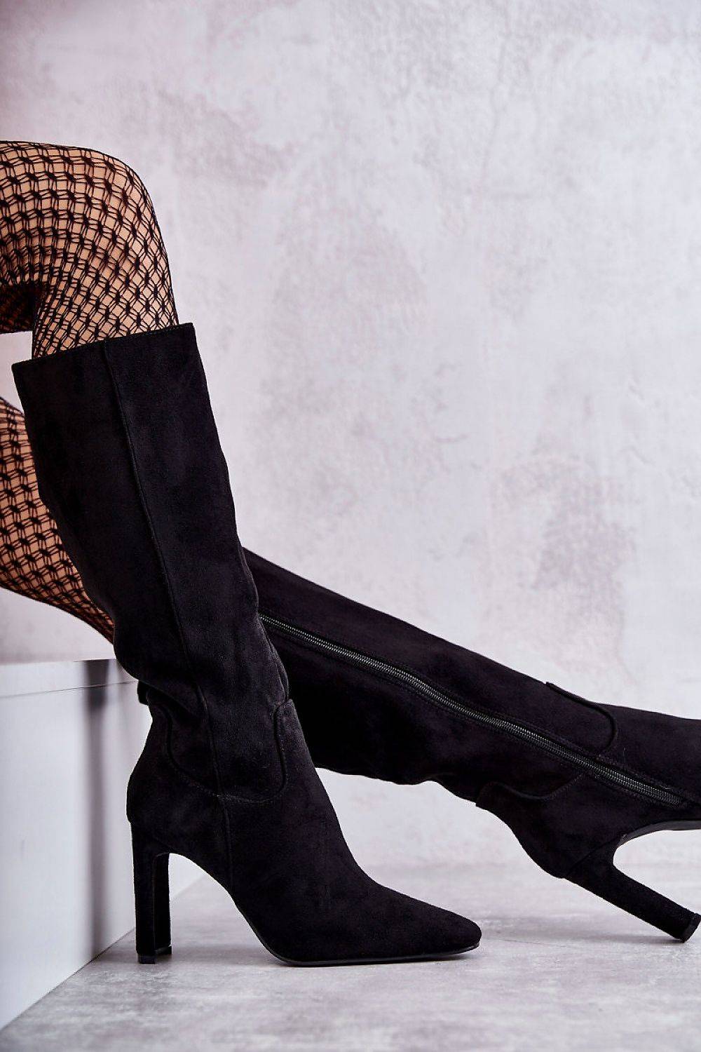 Heel boots