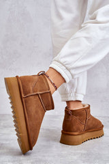 Snow boots