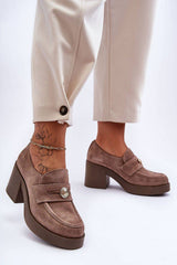 Heeled low shoes