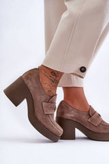 Heeled low shoes