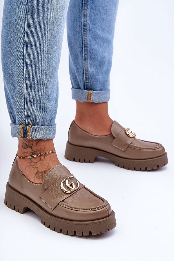 Låga skor med klack