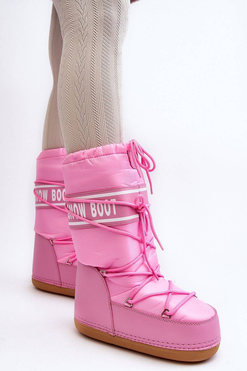 Snow boots