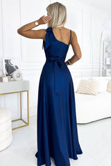  Long dress model 192137 Numoco 