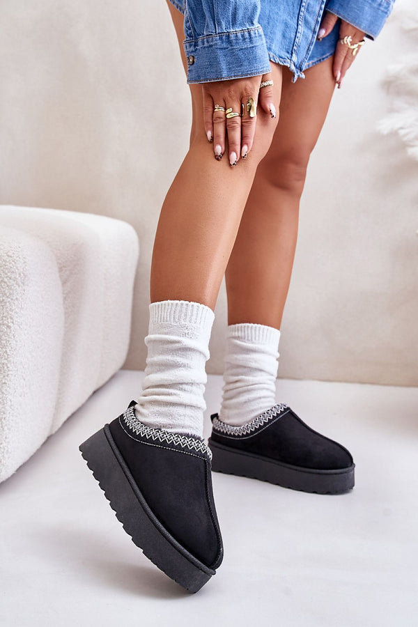 Snow boots